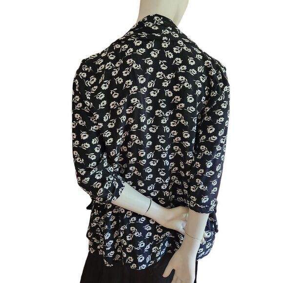 Forever 21 Women's Size Medium Black & White Open Front Cardigan Blouse - Picture 9 of 12